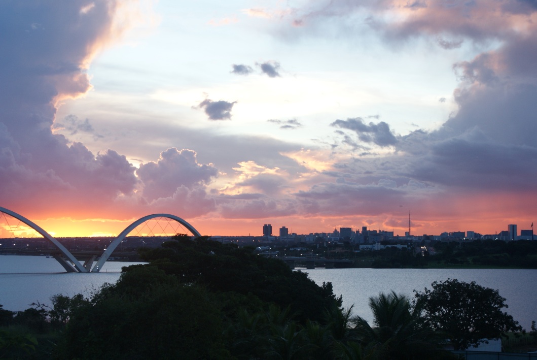 Astronomia na Praça: Uma Noite de Descobertas Gratuitas