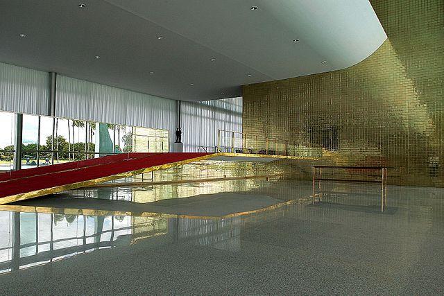 Anna Maria Niemeyer: A Mente por Trás dos Interiores do Palácio da Alvorada