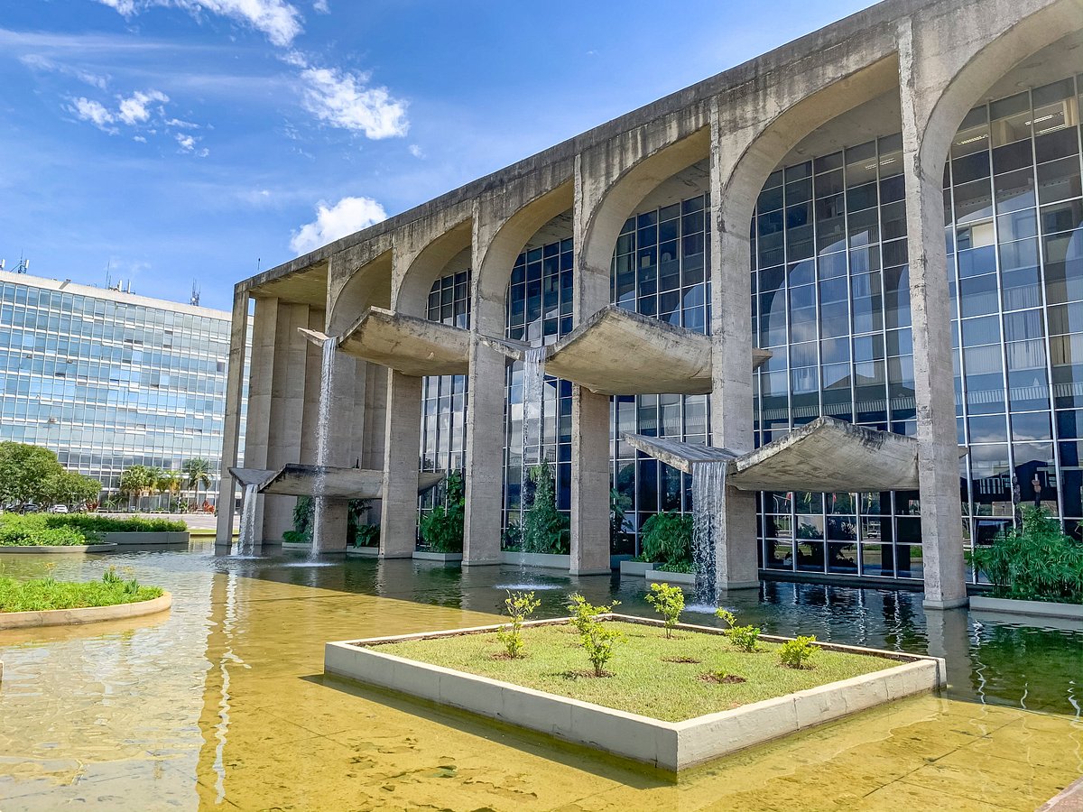 palácio da justiça brasília cascatas