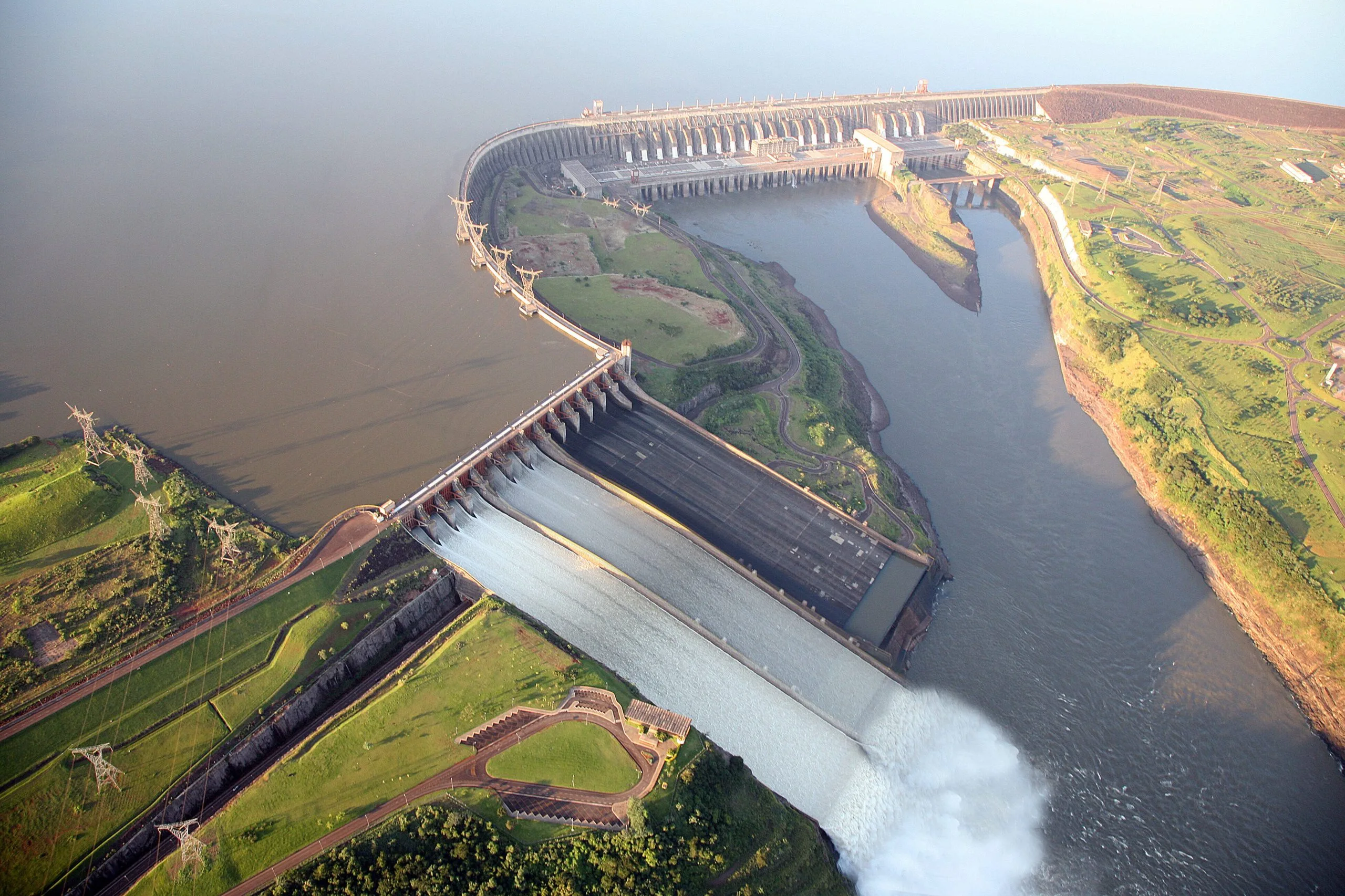 Desvendando os Números: A Potência e a Geração de Energia da Usina de Itaipu