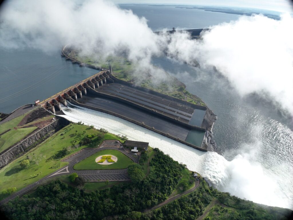 Como a Itaipu Binacional Contribui para a Sustentabilidade e o Meio Ambiente