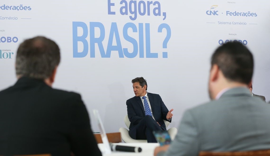 Arcabouço Fiscal vs. Teto de Gastos: Entenda as Diferenças