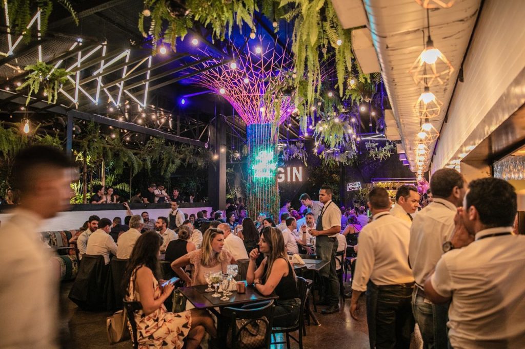 1. Guia Completo de Bares com Samba e Pagode em Brasília
2. 