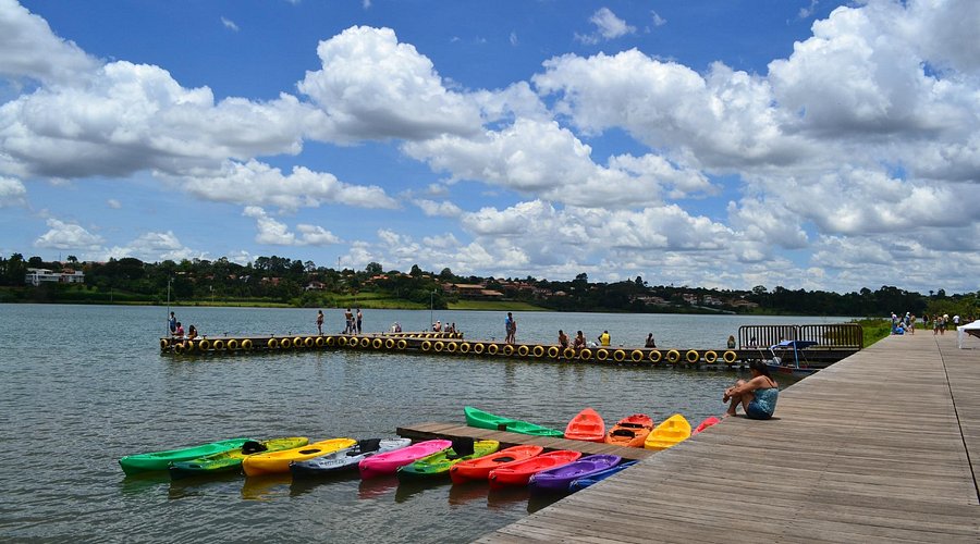 Guia Completo: Pedalinho no Pontão do Lago Sul, Preços e Horários