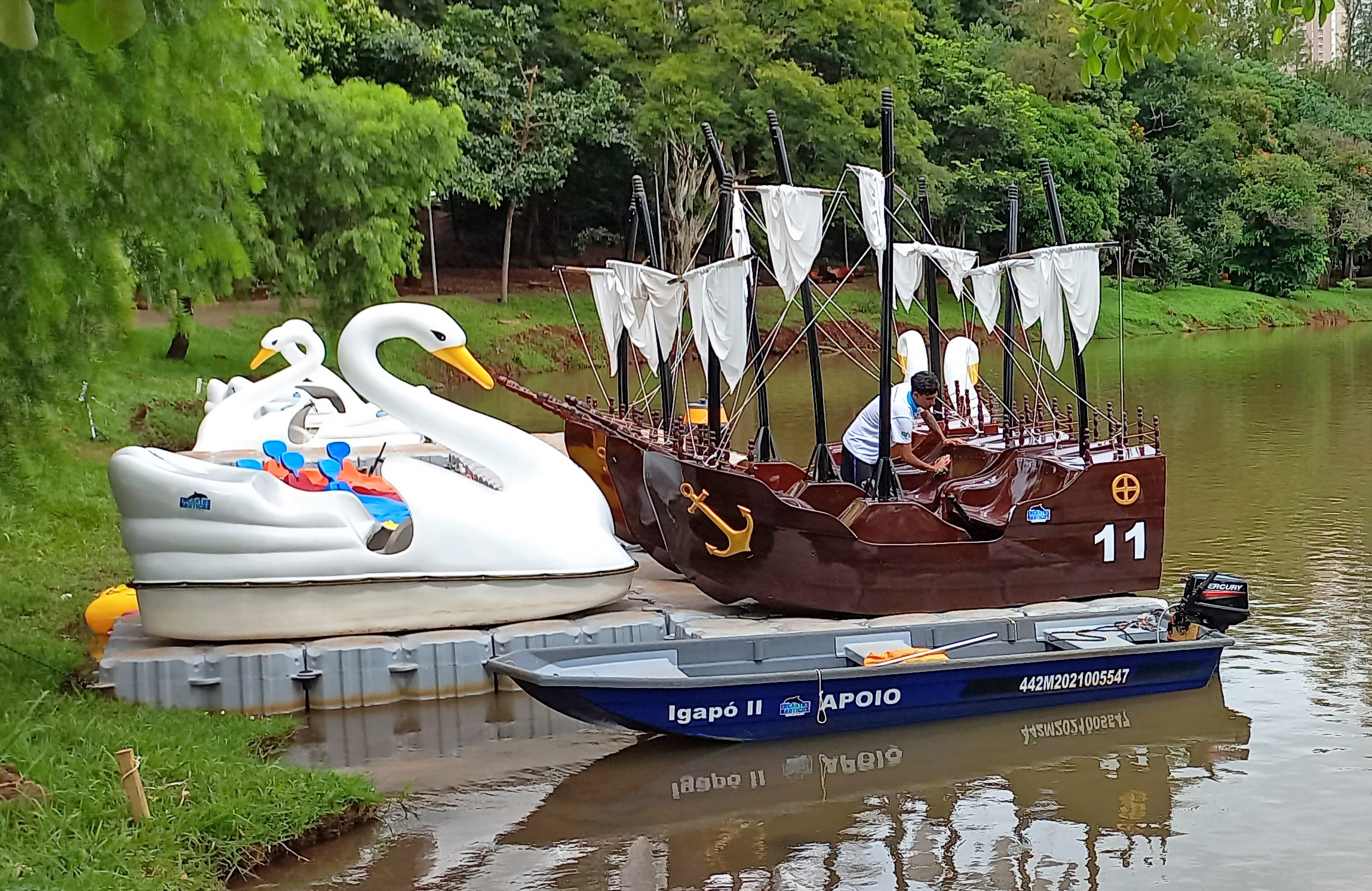 Guia Completo: Pedalinho no Pontão do Lago Sul, Preços e Horários