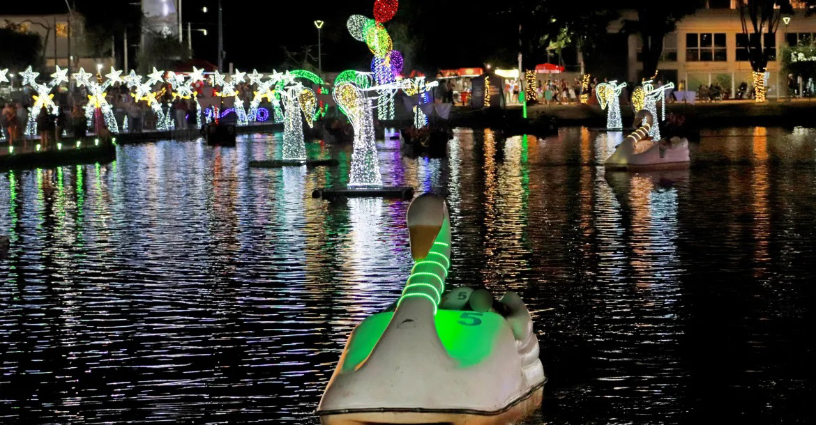 Pedalinho em Brasília: Pontão do Lago Sul vs. Prainha do Lago Norte