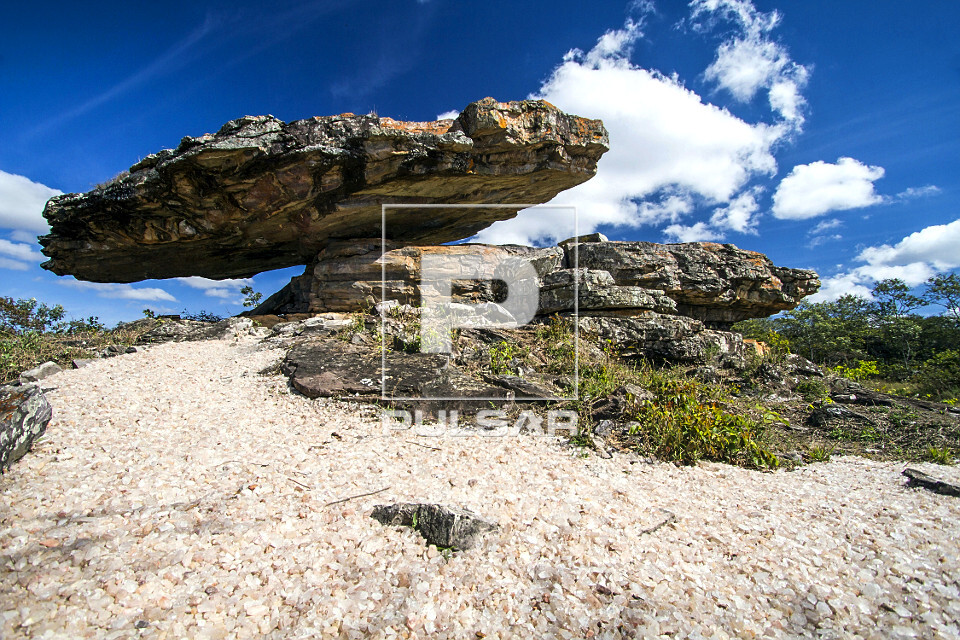 Guia de trilhas em Cristalina: Descubra a Trilha Rupestre da Pedra Chapéu do Sol