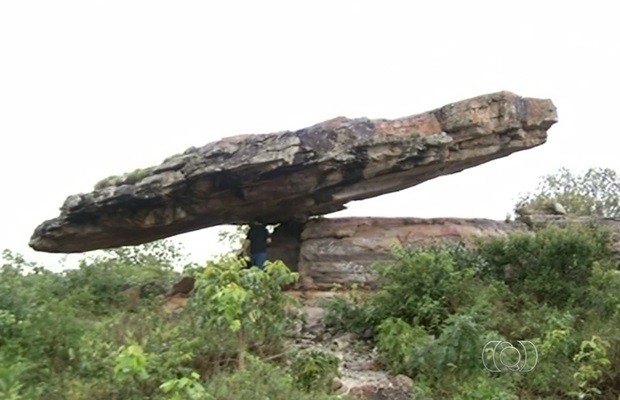 Guia de trilhas em Cristalina: Descubra a Trilha Rupestre da Pedra Chapéu do Sol