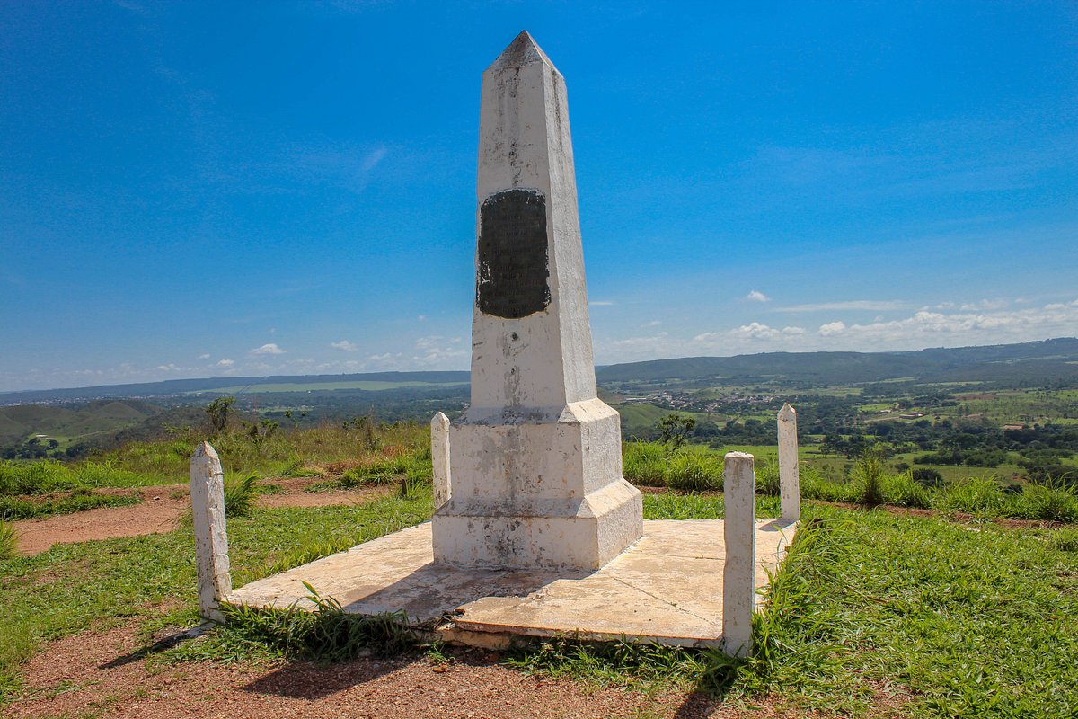 pedra fundamental de brasília planaltina