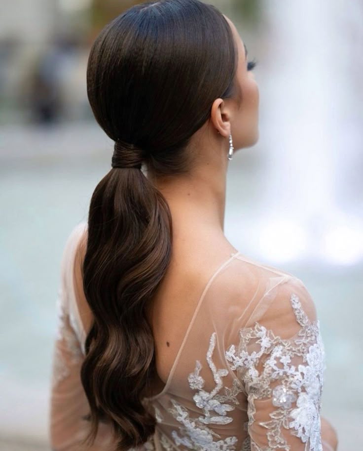 Acessórios de cabelo para casamentos: Guia completo