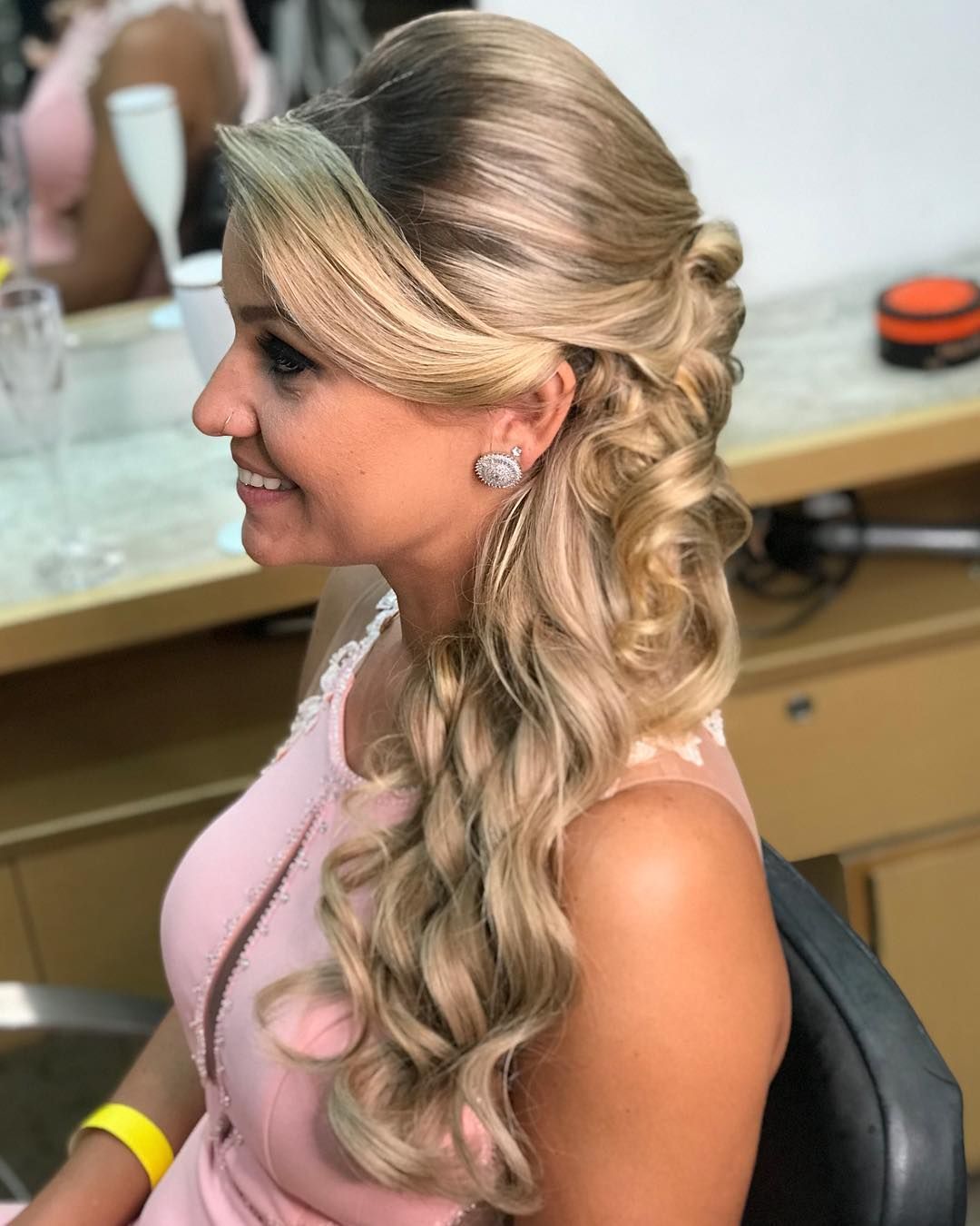 penteados para madrinha de casamento cabelo solto