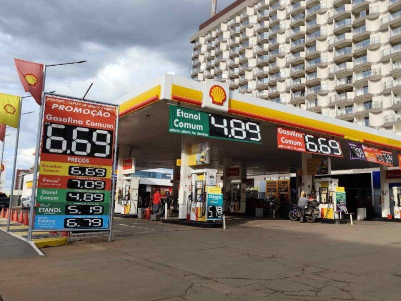 Como usar aplicativos para economizar em combustível