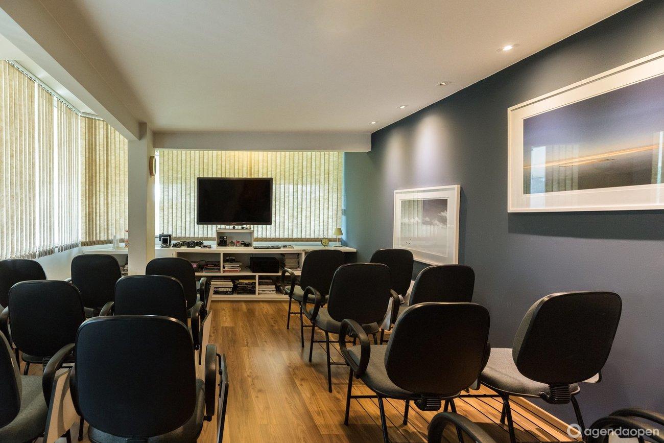 Dicas para otimizar o uso de salas de reunião em coworking