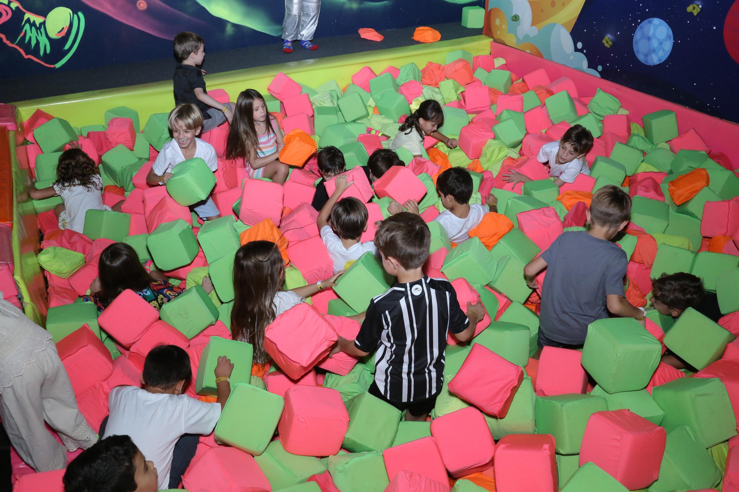 Gastronomia Popular e Sabores Locais: Um Roteiro Culinário pelo Setor de Diversões Sul