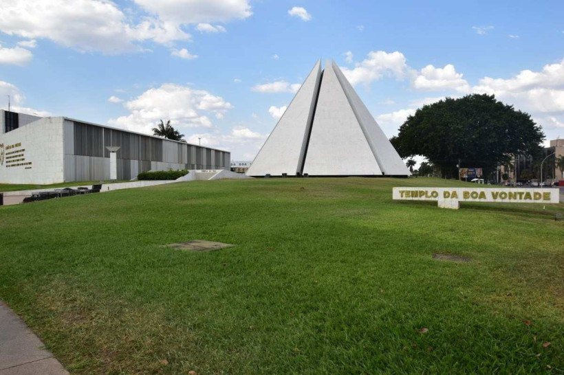 Descubra os Principais Atrativos do TBV: Do Cristal Sagrado à Fonte dos Milagres