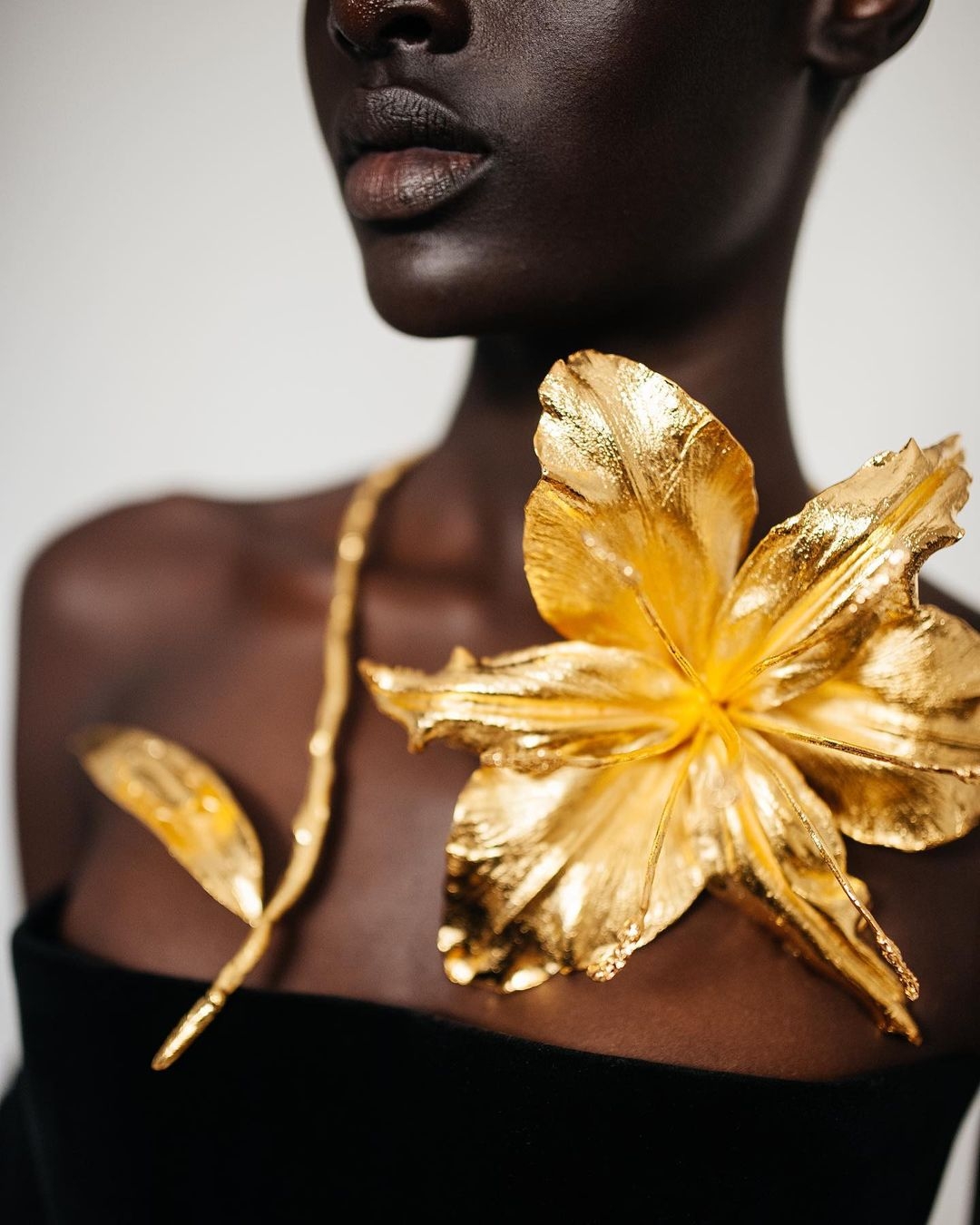 Pérolas em 2026: A volta triunfal em joias statement