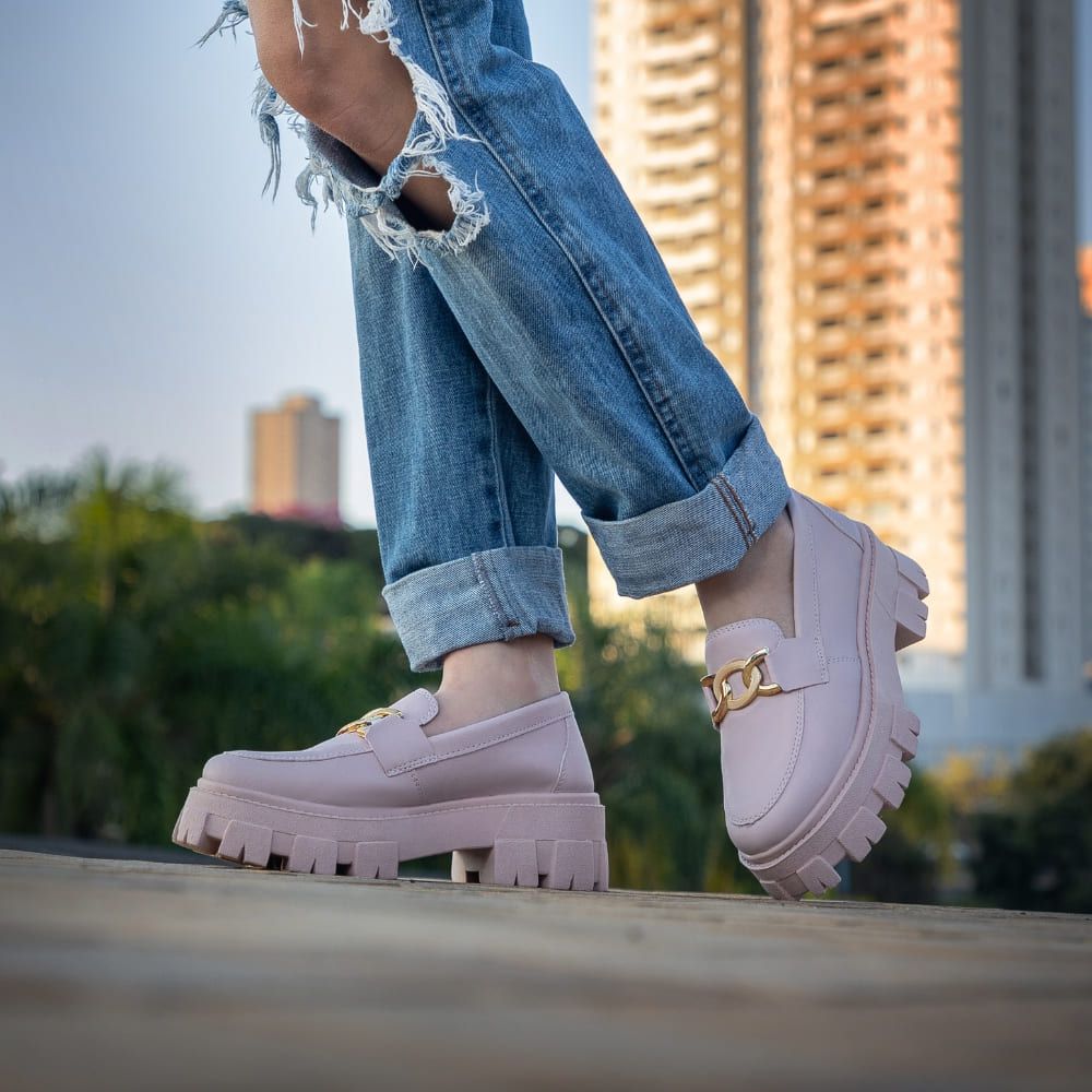 Dicas de estilo: como usar mocassim em looks de trabalho