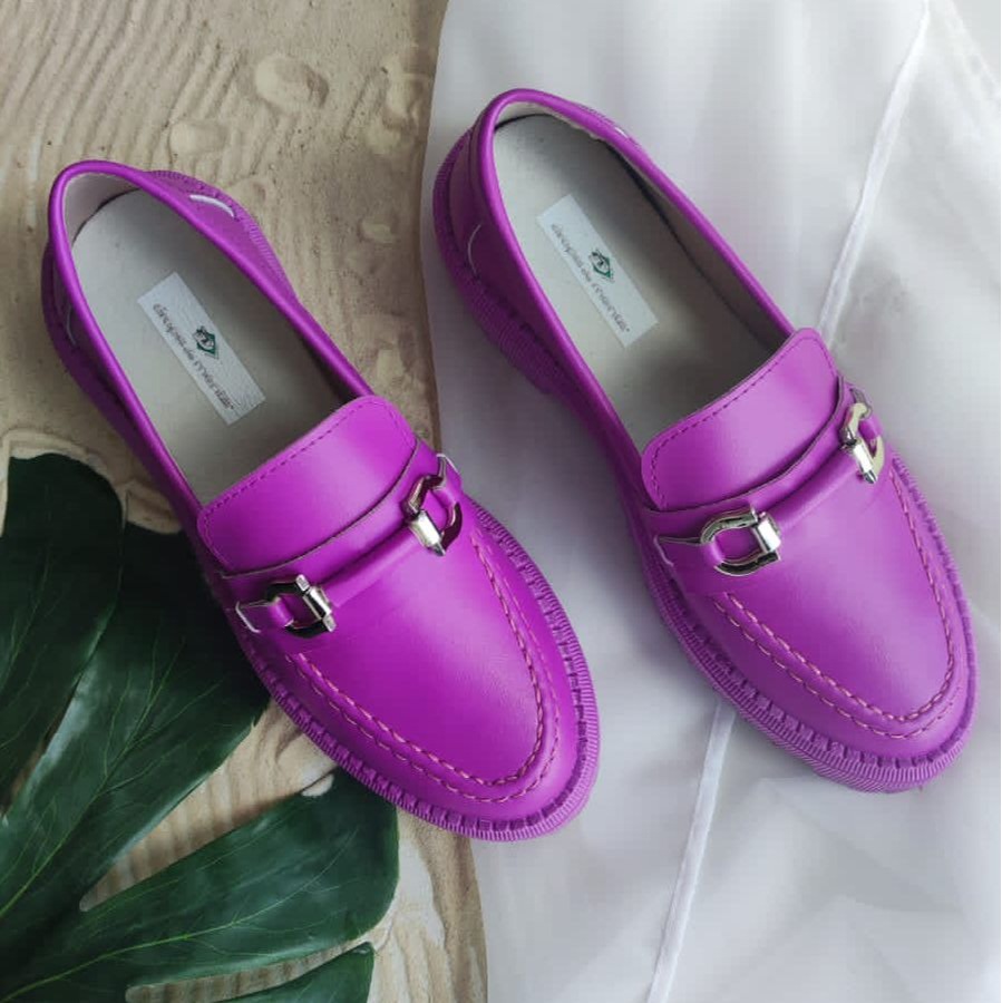 Dicas de estilo: como usar mocassim em looks de trabalho