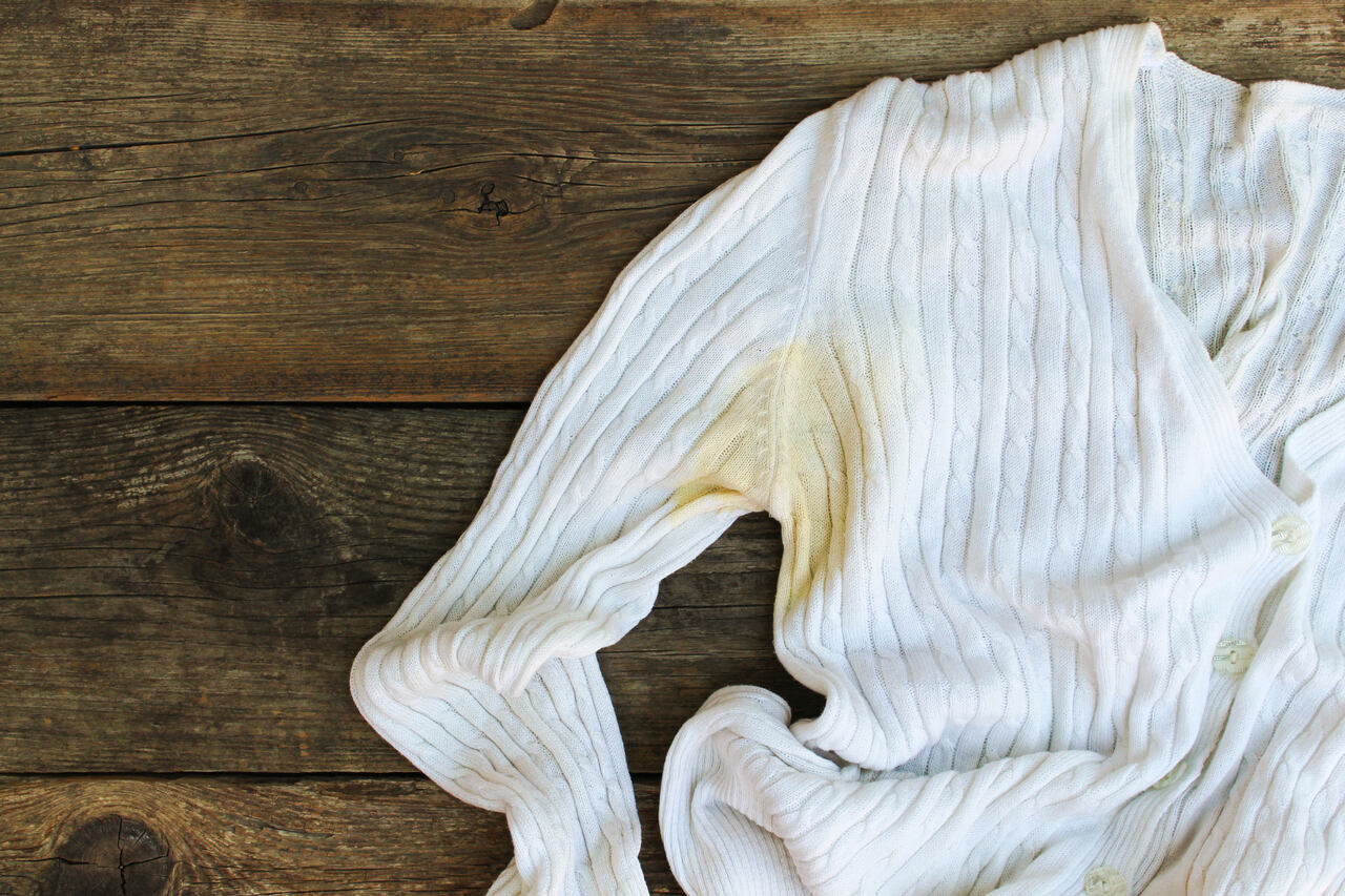 Guia completo de lavagem para roupas brancas