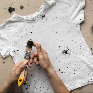 Como remover manchas de graxa de roupas coloridas sem desbotar