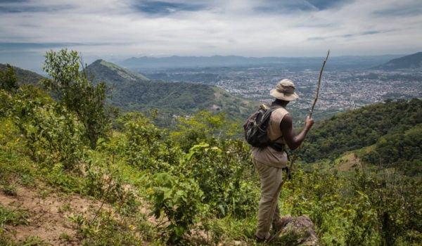 Explorando a Trilha da Pedra dos Amigos na Serrinha do Paranoá