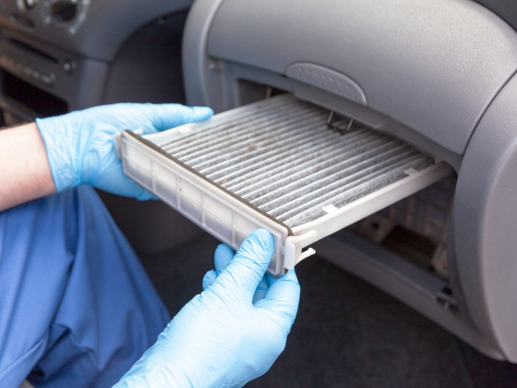 Os 5 Principais Sintomas de um Filtro de Ar Sujo no Seu Carro