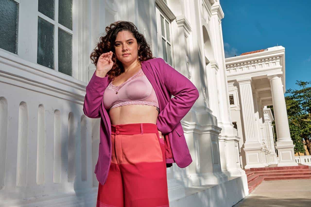 Estampas e Cores: O Guia Definitivo para Dar Volume aos Seios