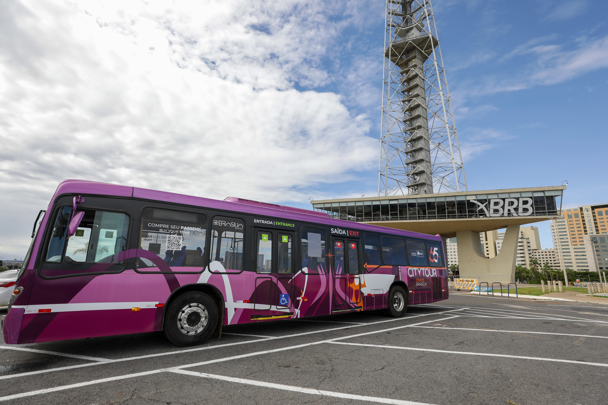 turismo cívico em brasília como funciona