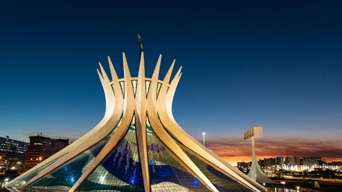 turismo cívico em brasília como funciona