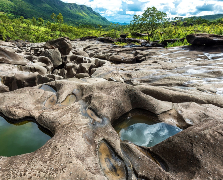vale da lua chapada veadeiros entrada